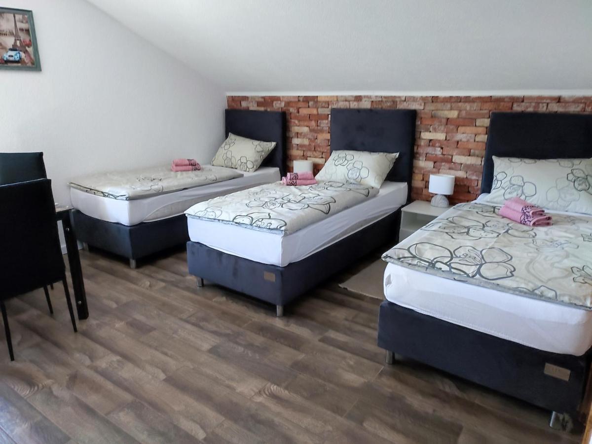 Apartman Toni Gračac Buitenkant foto
