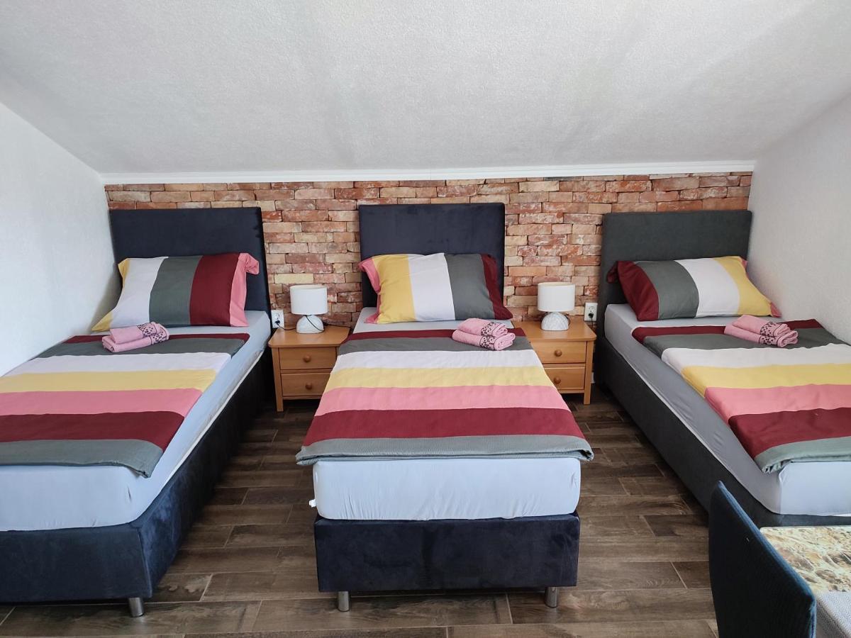 Apartman Toni Gračac Buitenkant foto