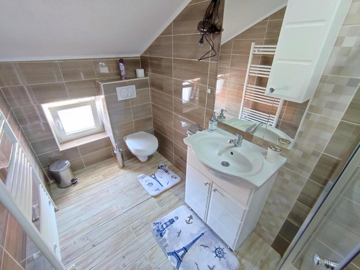 Apartman Toni Gračac Buitenkant foto