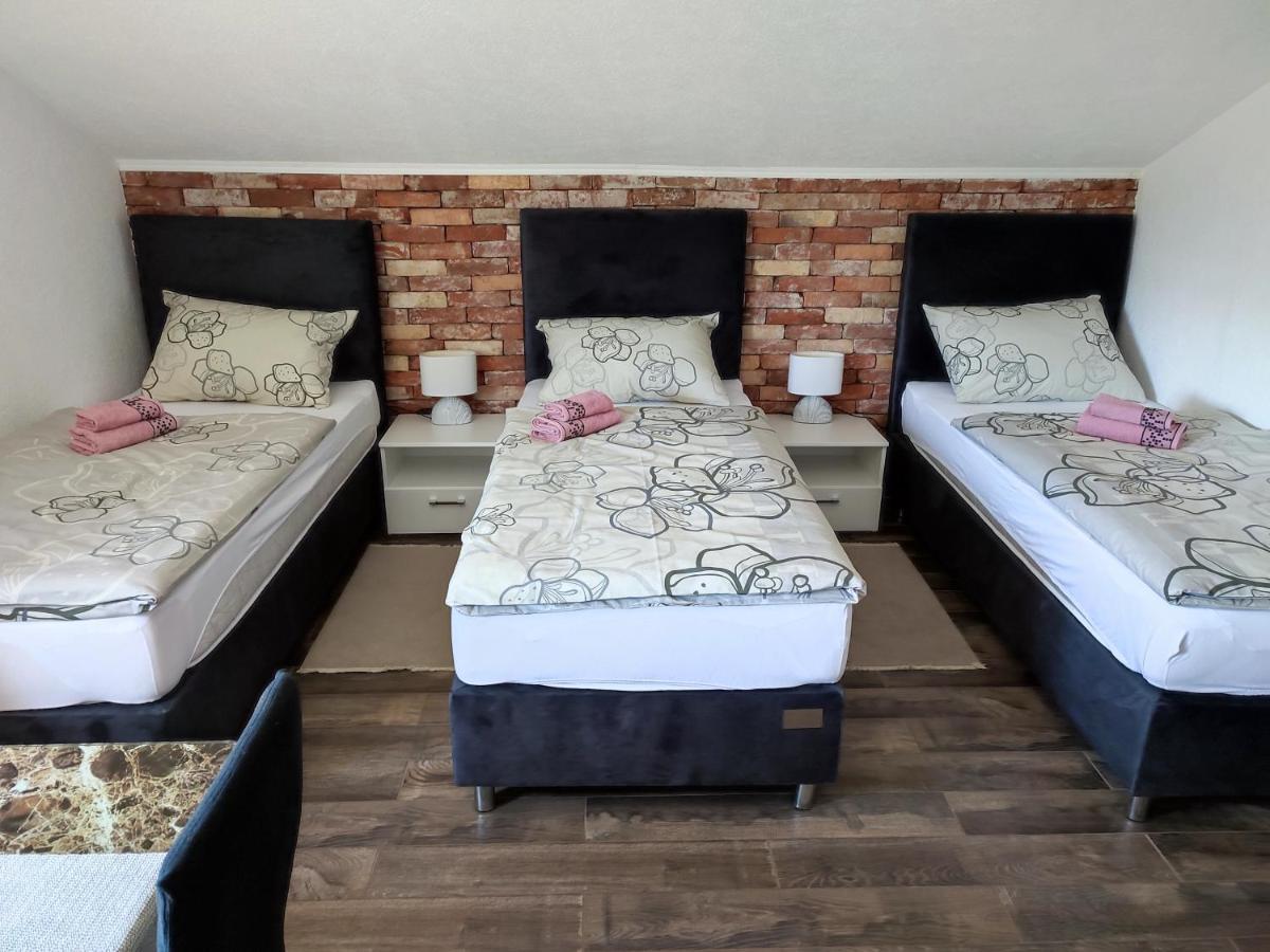 Apartman Toni Gračac Buitenkant foto