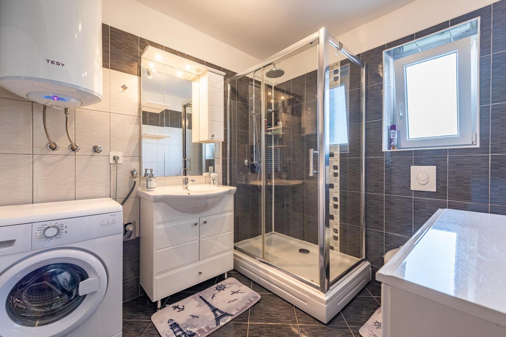 Apartman Toni Gračac Buitenkant foto