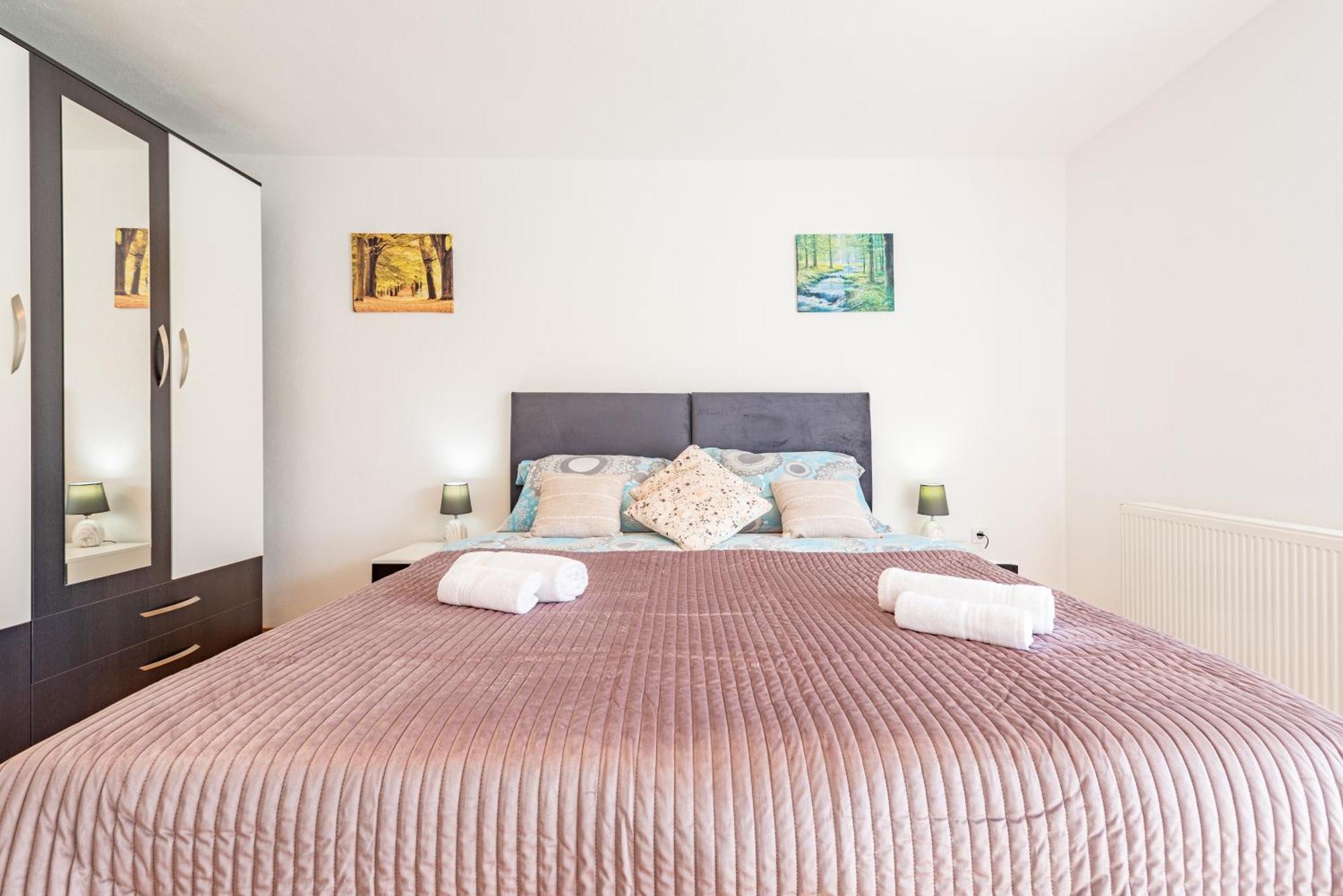 Apartman Toni Gračac Buitenkant foto