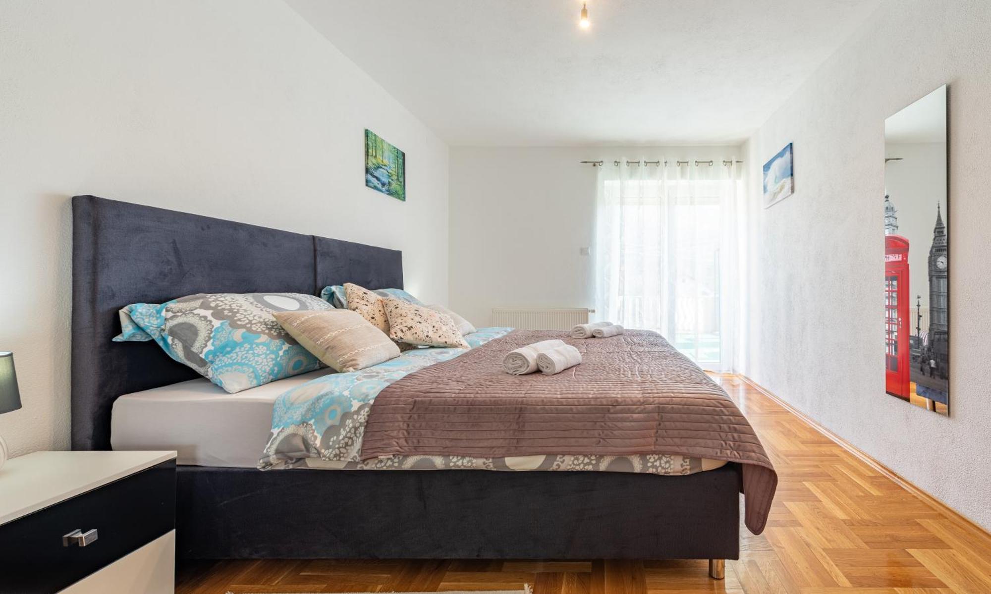 Apartman Toni Gračac Buitenkant foto